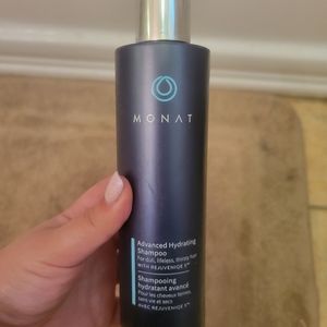 Monat Advanced Hydrating shampoo